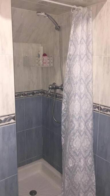 شقة Acogedor Piso En Cariño المظهر الخارجي الصورة